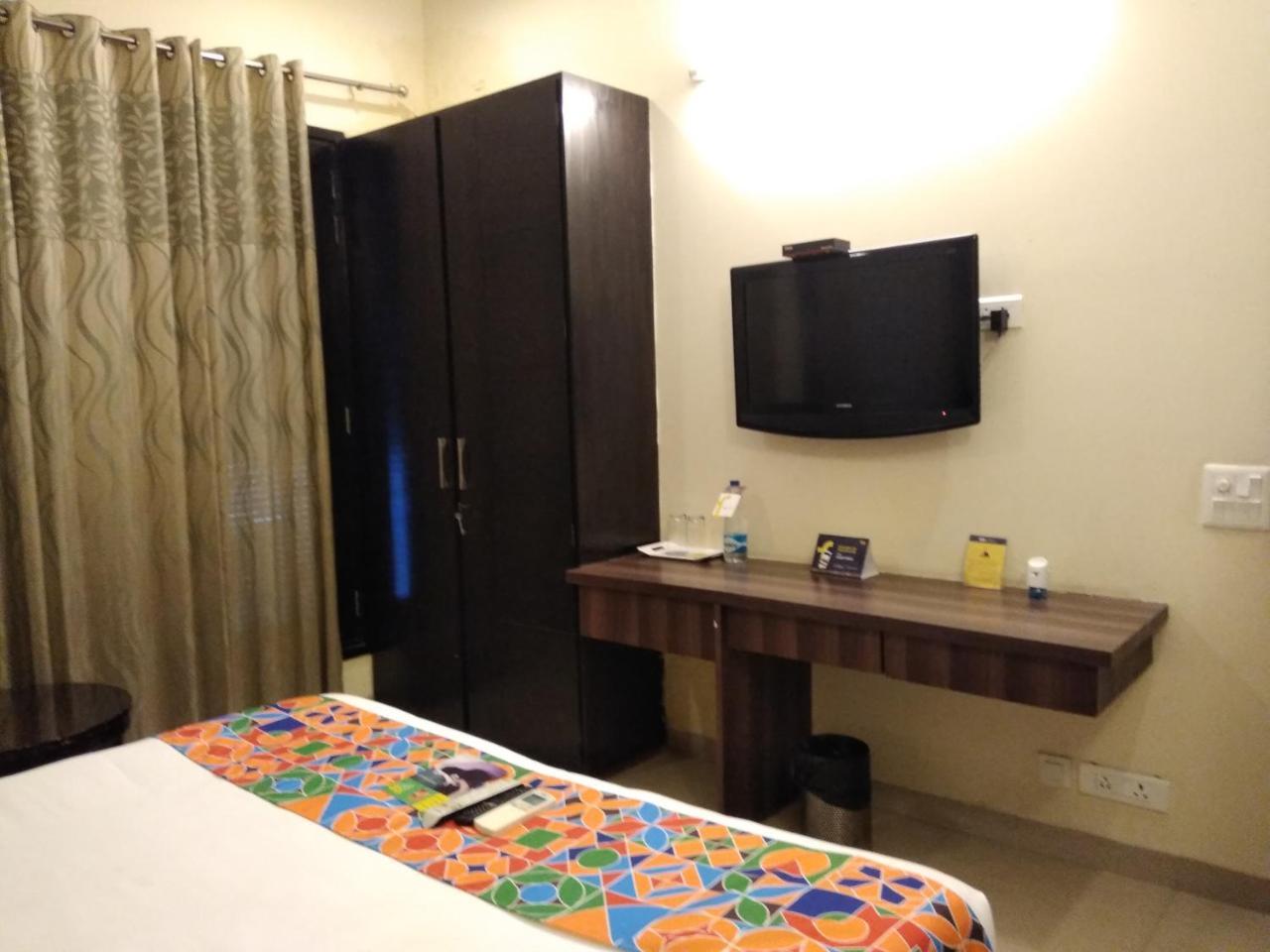 Fabhotel Signature Cyber Park Delhi Pokój zdjęcie
