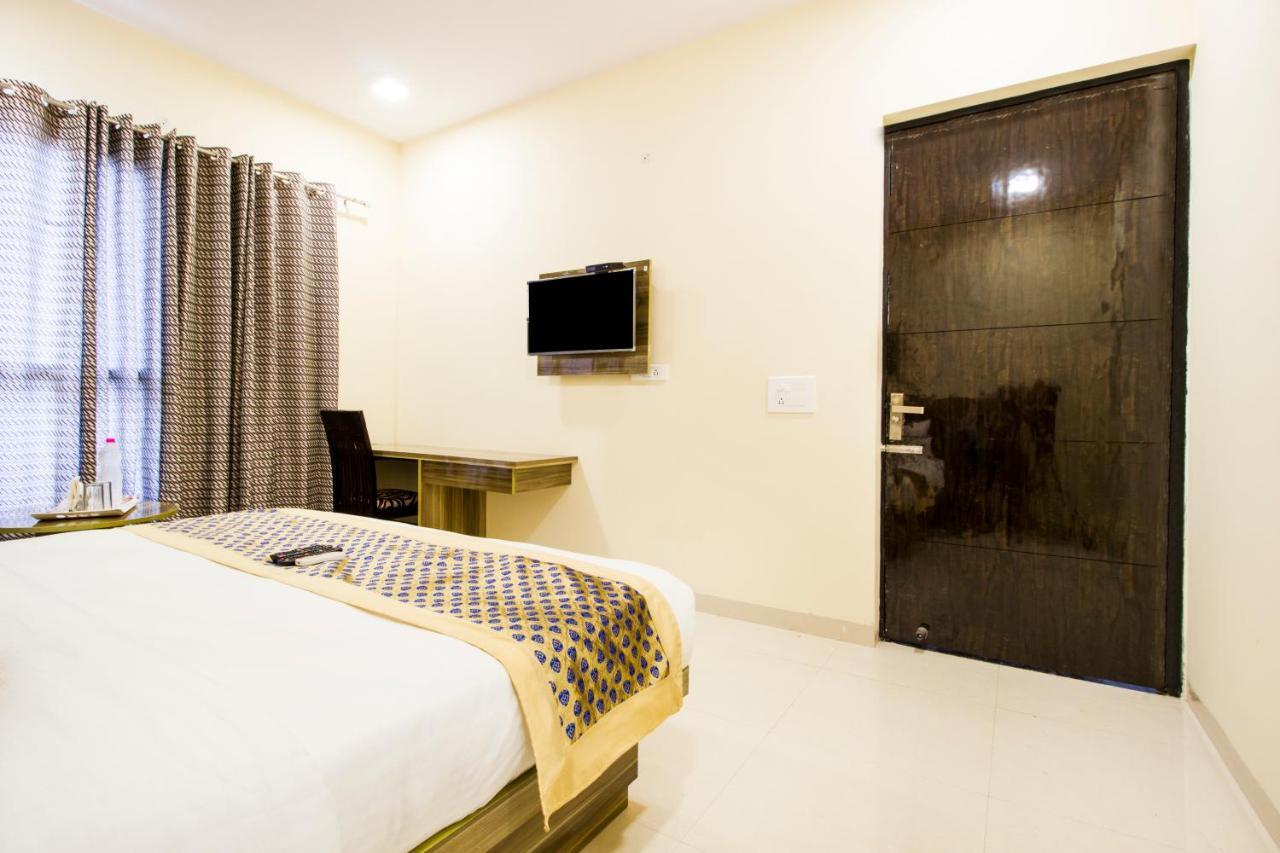 Fabhotel Signature Cyber Park Delhi Zewnętrze zdjęcie