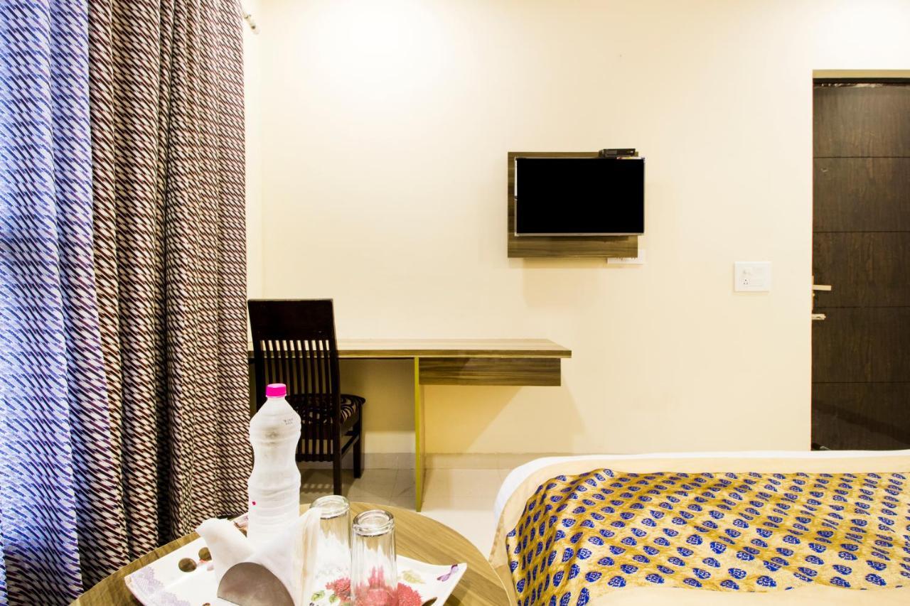 Fabhotel Signature Cyber Park Delhi Zewnętrze zdjęcie